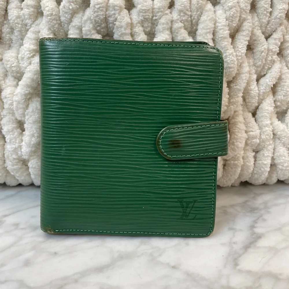 Louis Vuitton Epi Leather Wallet